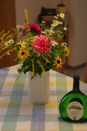 Blumen und Wein